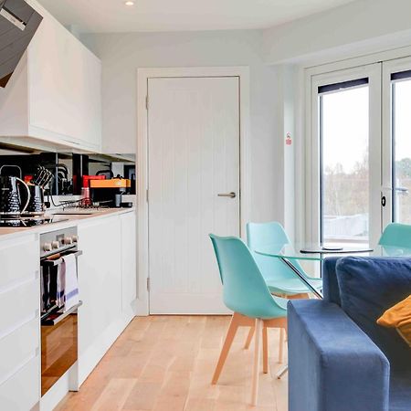 New London Life Executive Apartments Τσέλμσφορντ Εξωτερικό φωτογραφία