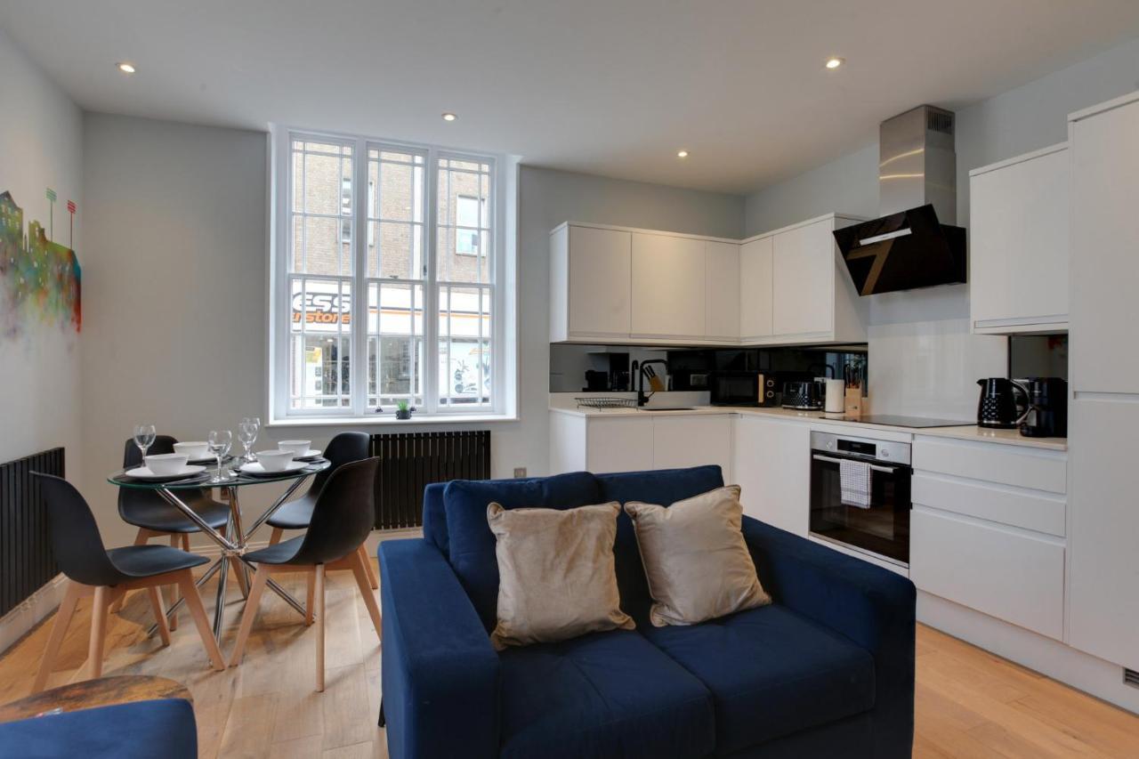 New London Life Executive Apartments Τσέλμσφορντ Εξωτερικό φωτογραφία