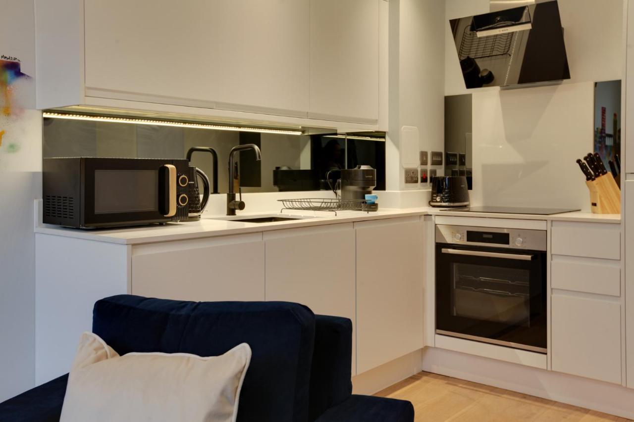 New London Life Executive Apartments Τσέλμσφορντ Εξωτερικό φωτογραφία