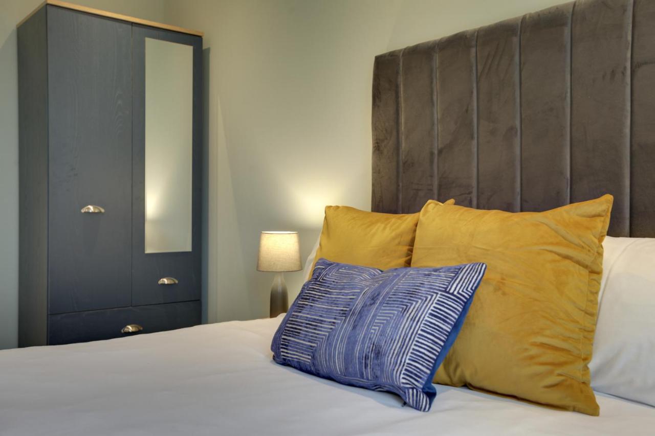New London Life Executive Apartments Τσέλμσφορντ Εξωτερικό φωτογραφία
