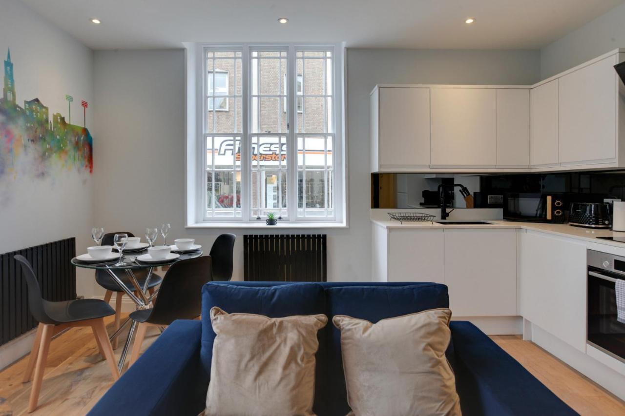 New London Life Executive Apartments Τσέλμσφορντ Εξωτερικό φωτογραφία