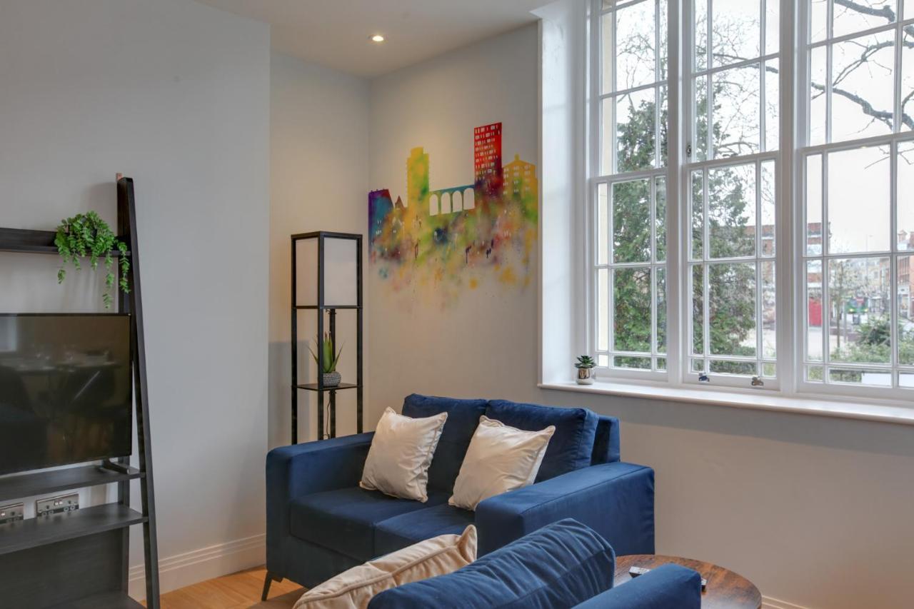 New London Life Executive Apartments Τσέλμσφορντ Εξωτερικό φωτογραφία