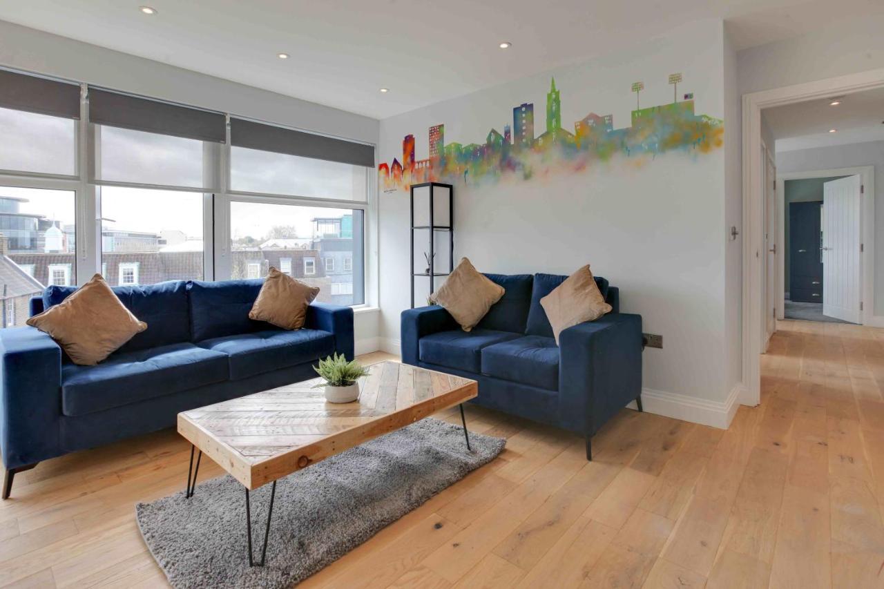 New London Life Executive Apartments Τσέλμσφορντ Εξωτερικό φωτογραφία