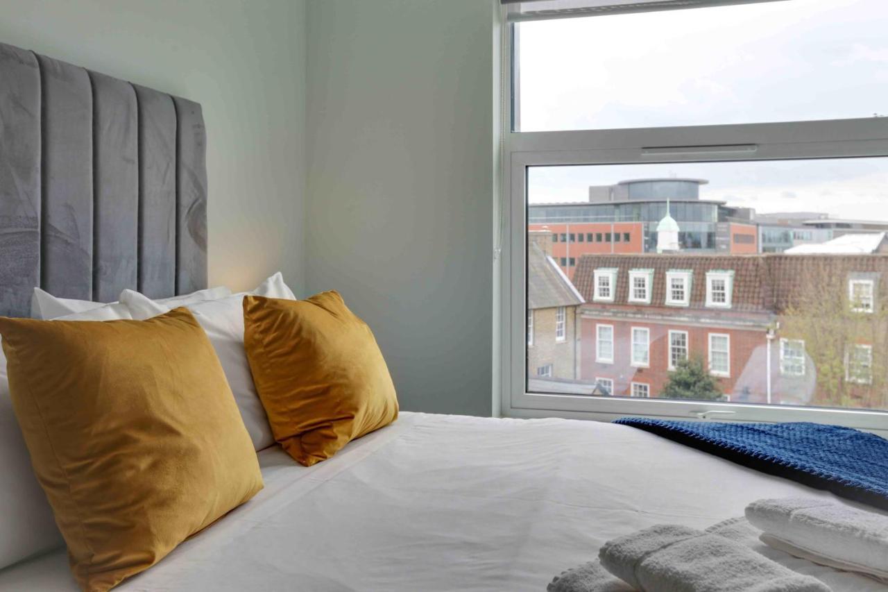 New London Life Executive Apartments Τσέλμσφορντ Εξωτερικό φωτογραφία
