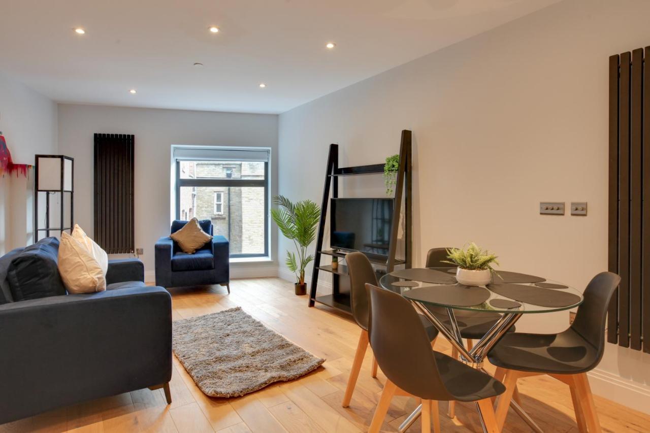 New London Life Executive Apartments Τσέλμσφορντ Εξωτερικό φωτογραφία