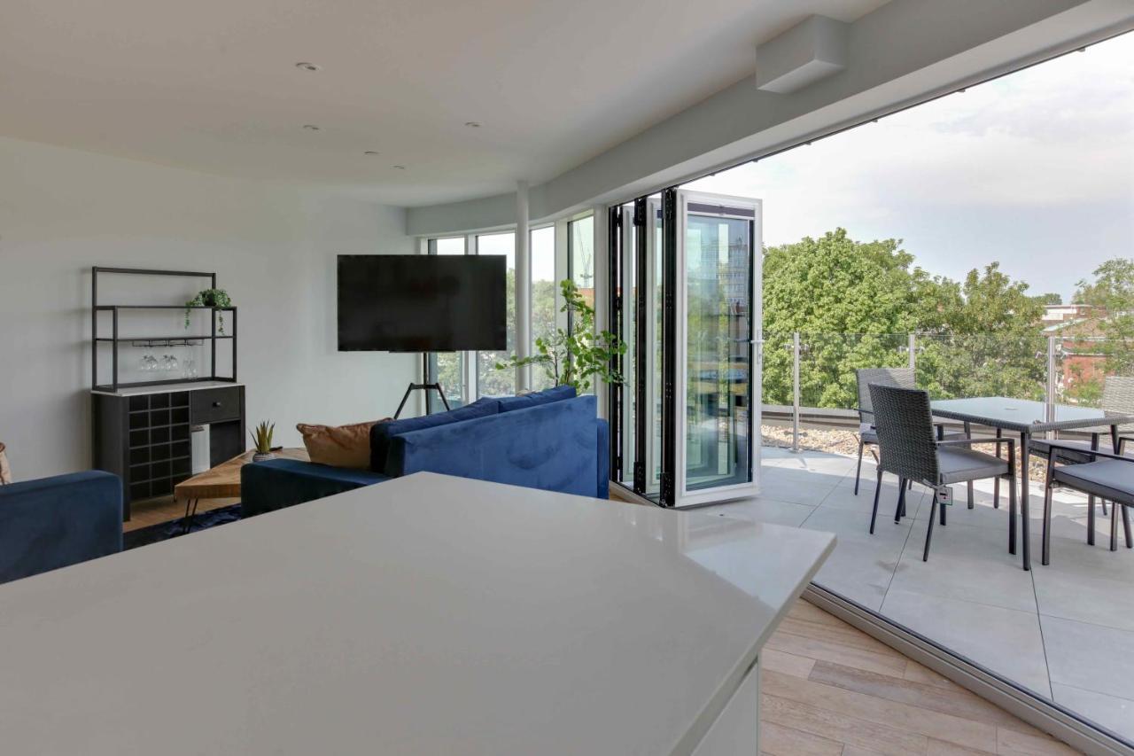 New London Life Executive Apartments Τσέλμσφορντ Εξωτερικό φωτογραφία