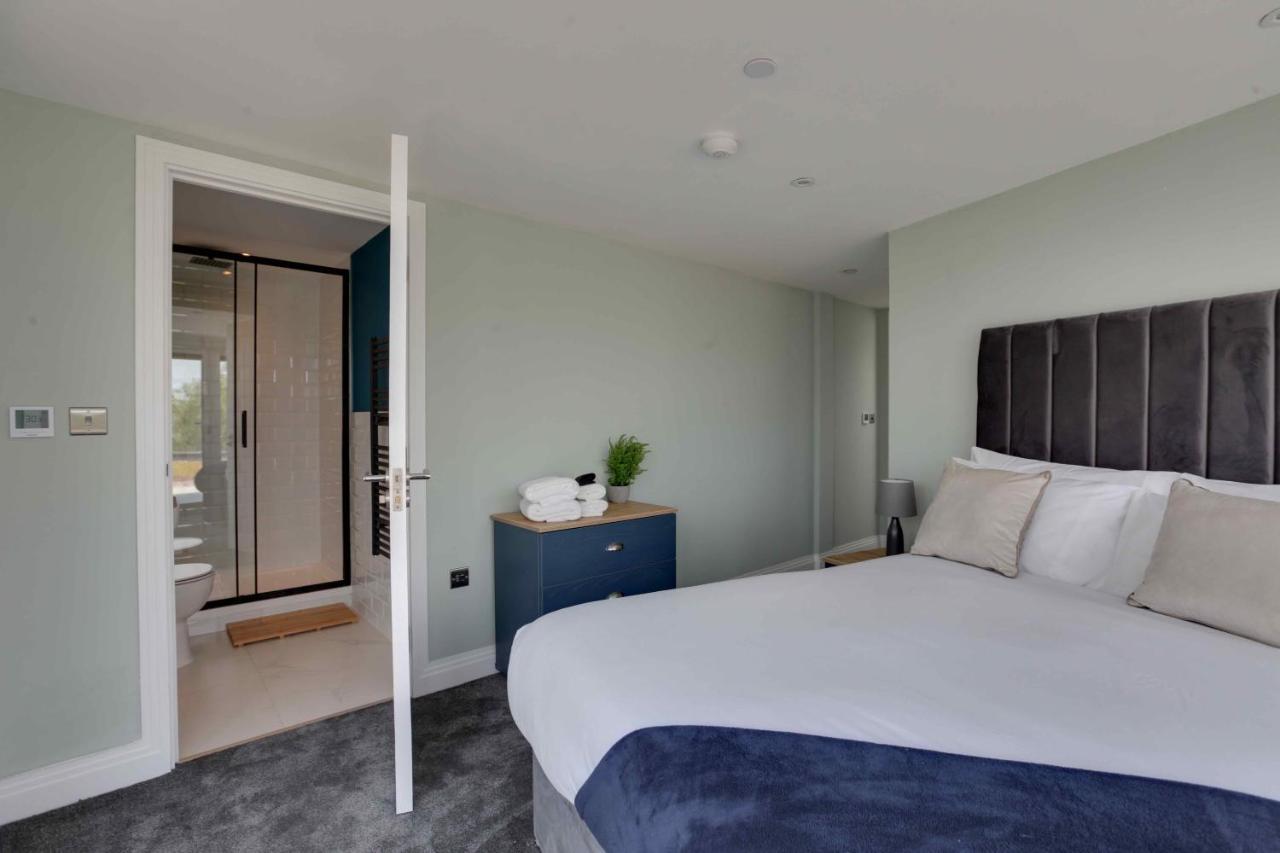New London Life Executive Apartments Τσέλμσφορντ Εξωτερικό φωτογραφία