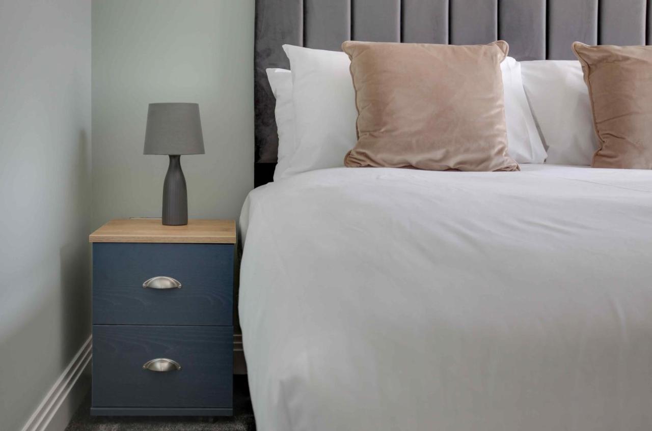 New London Life Executive Apartments Τσέλμσφορντ Εξωτερικό φωτογραφία