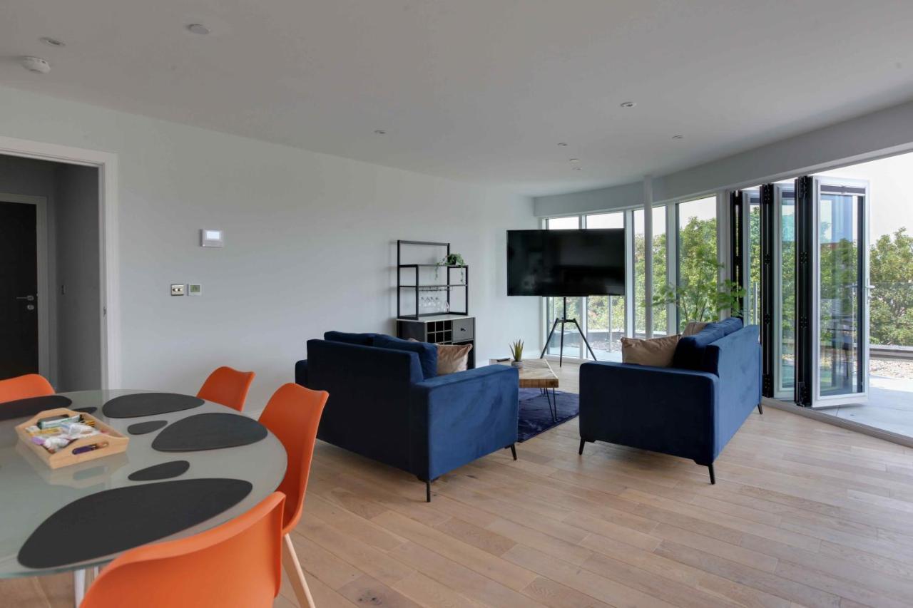 New London Life Executive Apartments Τσέλμσφορντ Εξωτερικό φωτογραφία