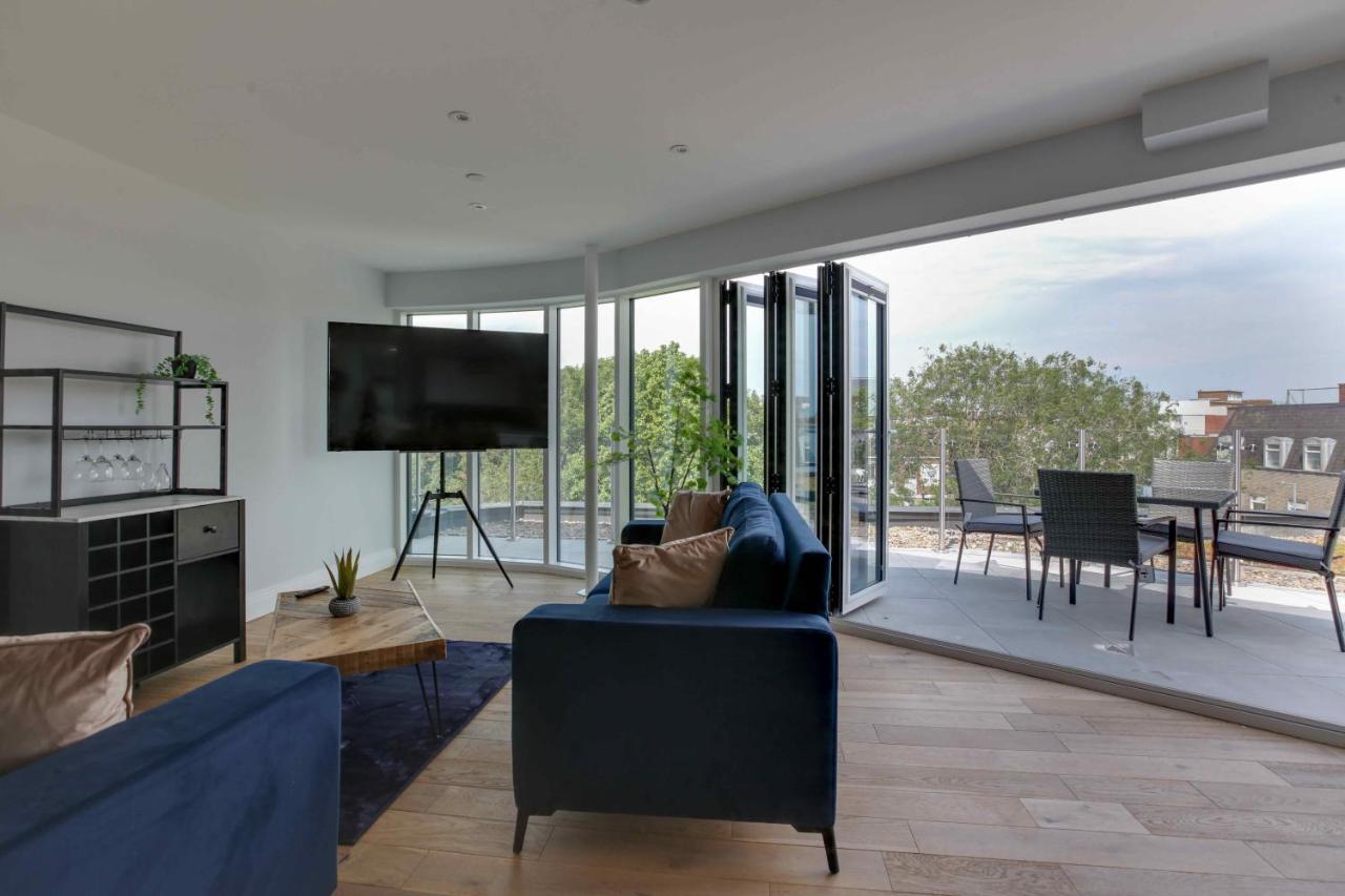 New London Life Executive Apartments Τσέλμσφορντ Εξωτερικό φωτογραφία