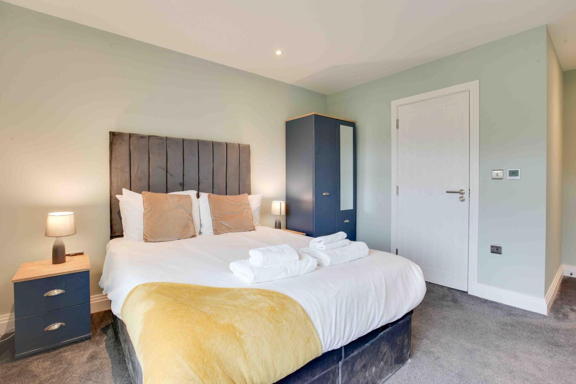 New London Life Executive Apartments Τσέλμσφορντ Εξωτερικό φωτογραφία